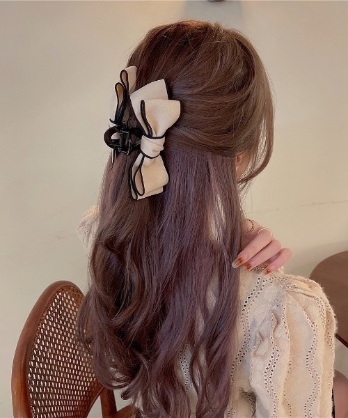 LAC-VERT（ラック・ヴェール）の「リボンラウンドヘアクリップ（バレッタ/ヘアクリップ・レディース・ホワイト/ブラック・FREE）」の15枚目の写真