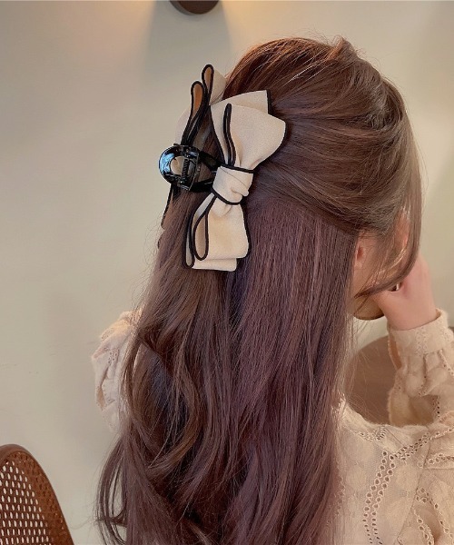 LAC-VERT（ラック・ヴェール）の「リボンラウンドヘアクリップ（バレッタ/ヘアクリップ・レディース・ホワイト/ブラック・FREE）」の9枚目の写真