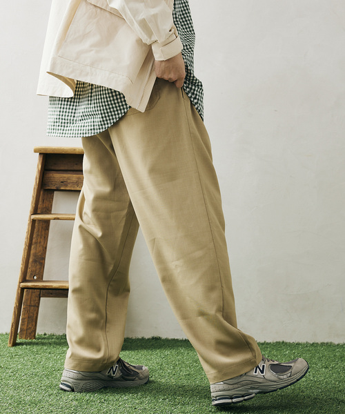 JOURNAL STANDARD relume（ジャーナルスタンダード　レリューム）の「CALIFORNIA ツータック シェフパンツ2（その他パンツ・メンズ・ネイビー/ブラック/サックスブルー/ベージュ・S/M/L）」の2枚目の写真