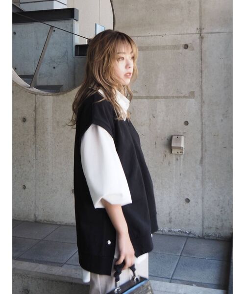 EVRIS（エヴリス）の「ショルダーギャザーチュニックシャツ（シャツ/ブラウス・レディース・ホワイト/ブラック/グリーン・FREE）」の12枚目の写真