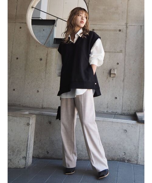 EVRIS（エヴリス）の「ショルダーギャザーチュニックシャツ（シャツ/ブラウス・レディース・ホワイト/ブラック/グリーン・FREE）」の16枚目の写真