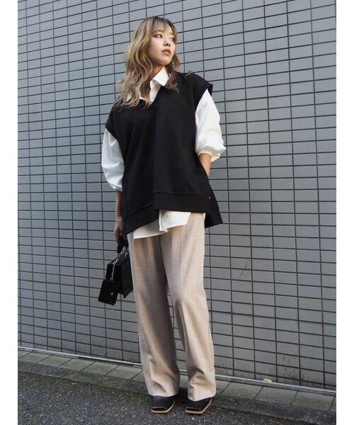 EVRIS（エヴリス）の「ショルダーギャザーチュニックシャツ（シャツ/ブラウス・レディース・ホワイト/ブラック/グリーン・FREE）」の17枚目の写真