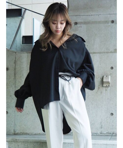 EVRIS（エヴリス）の「ショルダーギャザーチュニックシャツ（シャツ/ブラウス・レディース・ホワイト/ブラック/グリーン・FREE）」の18枚目の写真