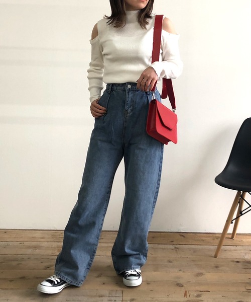 Kotoe(コトエ)の「オープンショルダー モックネック リブ ニット(ニット/セーター・レディース・ホワイト/ブラック/ベージュ/オフホワイト・FREE)」の15枚目の写真