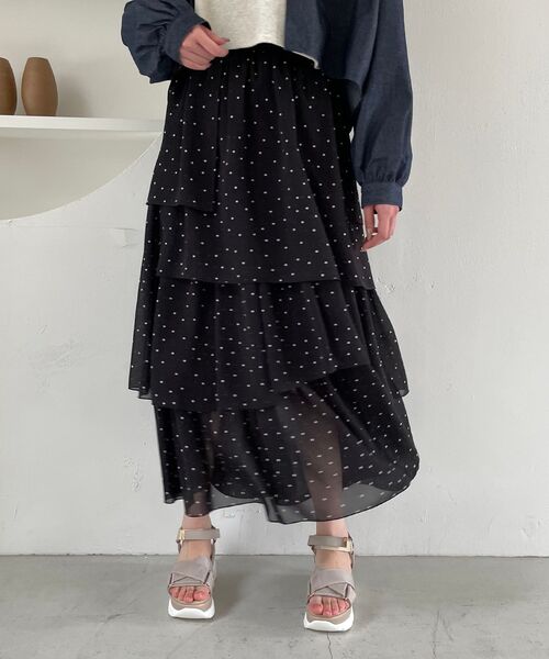 MAJESTIC LEGON（マジェスティックレゴン）の「アシメティアードスカート（スカート・レディース・ホワイト系その他2/ベージュ系その他2/ブラック系その他・MEDIUM）」の2枚目の写真