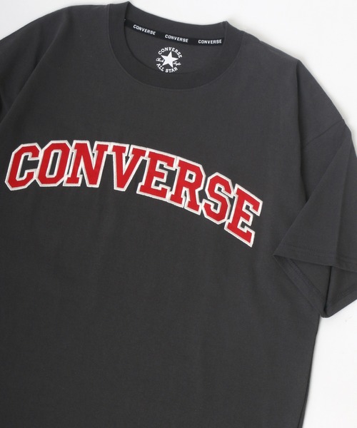 CONVERSE(コンバース)の「CONVERSE/コンバース ビッグシルエット カレッジロゴ アップリケ刺繍 Tシャツ(Tシャツ/カットソー・メンズ・ホワイト/ネイビー/グリーン/スミクロ・LL/M/L)」の3枚目の写真