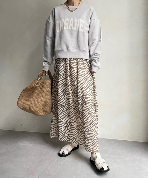 DouDou(ドゥドゥ)の「INSANE ロゴスウェット(Tシャツ/カットソー・レディース・ホワイト/グレイッシュベージュ・FREE)」の13枚目の写真