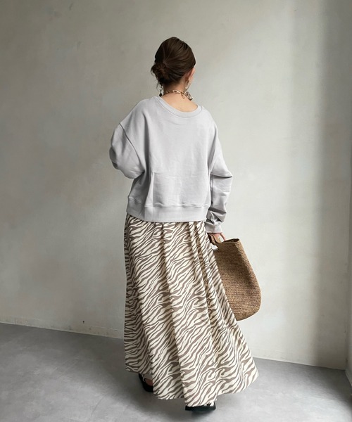 DouDou(ドゥドゥ)の「INSANE ロゴスウェット(Tシャツ/カットソー・レディース・ホワイト/グレイッシュベージュ・FREE)」の17枚目の写真