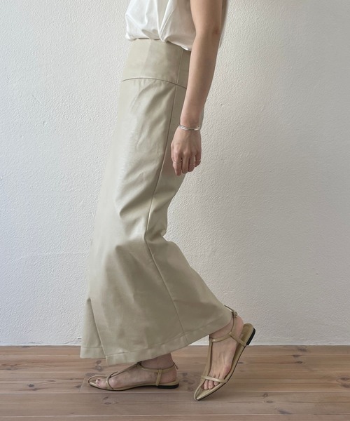 wee9s(ウィークス)の「fake leather wrap skirt / 1年中使えるバックゴムフェイクレザーラップスカート(スカート・レディース・オレンジ/ブルー/ベージュ/ブラック/ピンク・FREE)」の7枚目の写真
