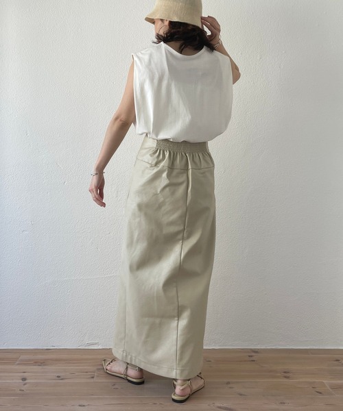 wee9s(ウィークス)の「fake leather wrap skirt / 1年中使えるバックゴムフェイクレザーラップスカート(スカート・レディース・オレンジ/ブルー/ベージュ/ブラック/ピンク・FREE)」の9枚目の写真