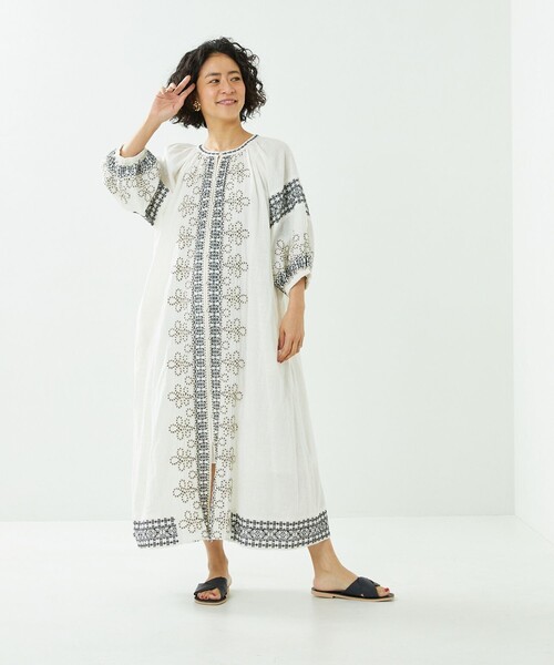 Freada（フリーダ）の「Freada/フリーダ インドコード刺繍ワンピース（シャツワンピース・レディース・ブラック/ホワイト・ﾌﾘ-）」の11枚目の写真