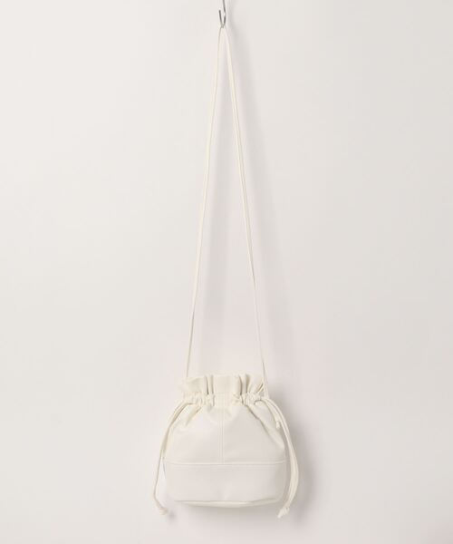 Lugnoncure(ルノンキュール)の「合皮巾着バッグ(ハンドバッグ・レディース・ブラック/オフホワイト/イエロー・フリ-)」の1枚目の写真