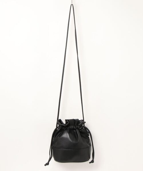 Lugnoncure(ルノンキュール)の「合皮巾着バッグ(ハンドバッグ・レディース・ブラック/オフホワイト/イエロー・フリ-)」の2枚目の写真