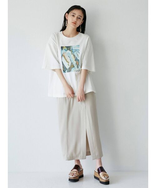 MURUA（ムルーア）の「ドビークロススリットスカート【セットアップ着用可能】（スカート・レディース・ブラック/ベージュ/ブルー・1/2）」の12枚目の写真