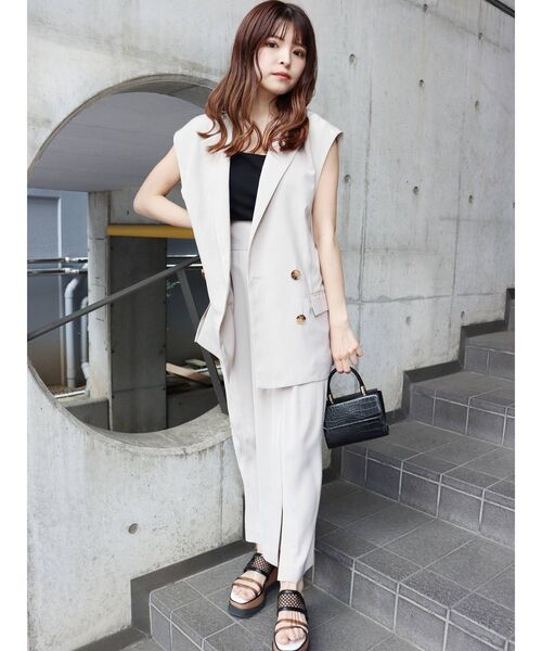 MURUA（ムルーア）の「ドビークロススリットスカート【セットアップ着用可能】（スカート・レディース・ブラック/ベージュ/ブルー・1/2）」の18枚目の写真