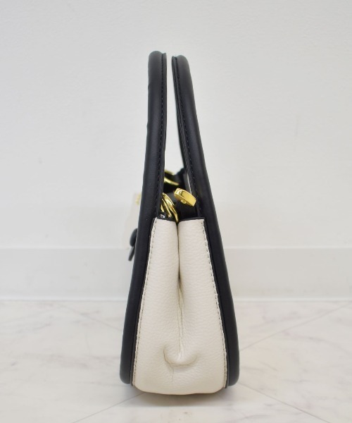 Reurie'（レウリィ）の「2wayバイカラーバッグ（ショルダーバッグ・レディース・ブラック×ホワイト/ブラウン系その他・FREE）」の7枚目の写真