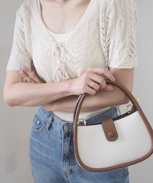 Reurie'（レウリィ）の「2wayバイカラーバッグ（ショルダーバッグ・レディース・ブラック×ホワイト/ブラウン系その他・FREE）」の5枚目の写真