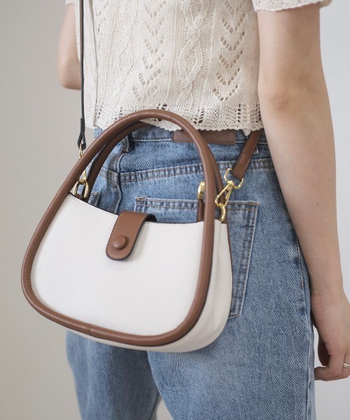 Reurie'（レウリィ）の「2wayバイカラーバッグ（ショルダーバッグ・レディース・ブラック×ホワイト/ブラウン系その他・FREE）」の19枚目の写真