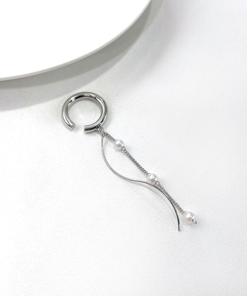 CEMONEMO(セモネモ)の「パール ドロップチェーン ロング イヤーカフ(イヤーカフ・レディース・シルバー/ゴールド・FREE)」の4枚目の写真