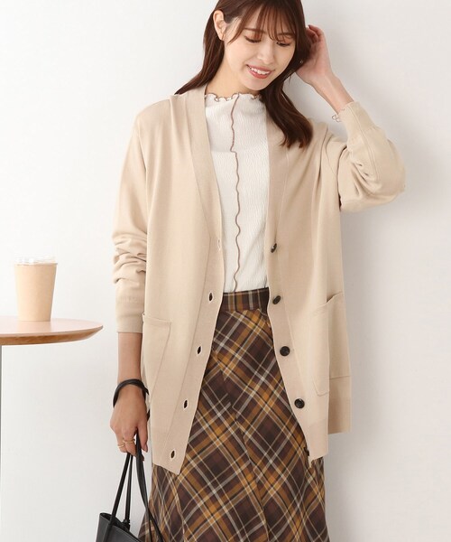 DRESKIP（ドレスキップ）の「◆【すっきり見え】ゆったりVネックカーディガン（カーディガン/ボレロ・レディース・ブラック/グリーン/ベージュ/パープル系・04/02/03）」の3枚目の写真