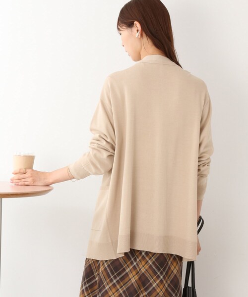 DRESKIP（ドレスキップ）の「◆【すっきり見え】ゆったりVネックカーディガン（カーディガン/ボレロ・レディース・ブラック/グリーン/ベージュ/パープル系・04/02/03）」の12枚目の写真