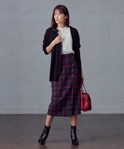 DRESKIP（ドレスキップ）の「◆【すっきり見え】ゆったりVネックカーディガン（カーディガン/ボレロ・レディース・ブラック/グリーン/ベージュ/パープル系・04/02/03）」の6枚目の写真