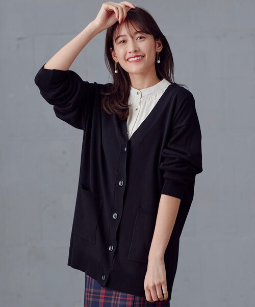 DRESKIP（ドレスキップ）の「◆【すっきり見え】ゆったりVネックカーディガン（カーディガン/ボレロ・レディース・ブラック/グリーン/ベージュ/パープル系・04/02/03）」の5枚目の写真