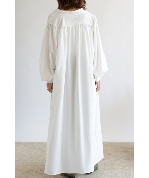 &. NOSTALGIA（アンドドットノスタルジア）の「【ZOZO限定】ボヤージュシャツワンピース（ワンピース・レディース・ブラック/グリーン/ホワイト/グレイッシュベージュ/パープル・FREE）」の11枚目の写真