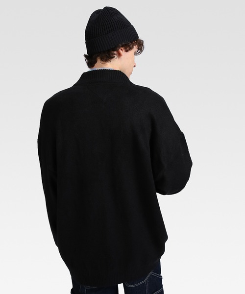 tommy jeans（トミー ジーンズ）の「スケーターバッジロゴカーディガン（カーディガン/ボレロ・メンズ・ブラック/グレー・SMALL/MEDIUM/LARGE/X-LARGE）」の6枚目の写真