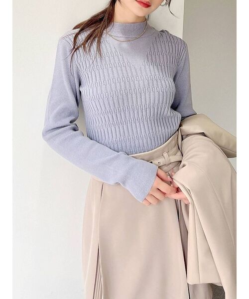 RESEXXY(リゼクシー)の「デザインコンパクトニットトップス(ニット/セーター・レディース・ブラック/ブラウン/アイボリー/ブルー・FREE)」の4枚目の写真