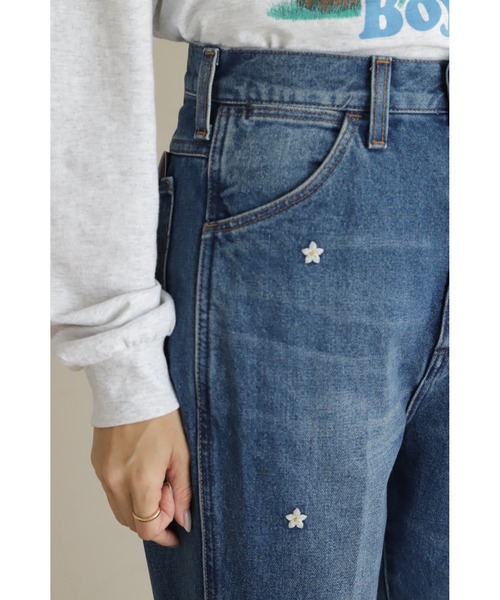 Wrangler（ラングラー）の「(WRANGLER)デニムパンツ（デニムパンツ・レディース・ブルー・SMALL/MEDIUM/XS）」の5枚目の写真