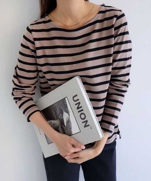 andme(アンドミー)の「コットン天竺長袖ボーダーTシャツ(Tシャツ/カットソー・レディース・グレー系その他/ホワイト×ブラック/ベージュ系その他/ホワイト×レッド/ホワイト×ブルー/ホワイト×パープル・M/L)」の5枚目の写真