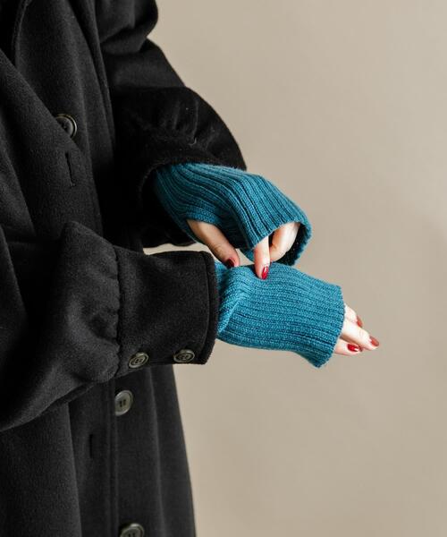 SMELLY（スメリー）の「リブアームウォーマー（アームカバー・レディース・ブラック/ベージュ/ブルー系その他・-）」の8枚目の写真