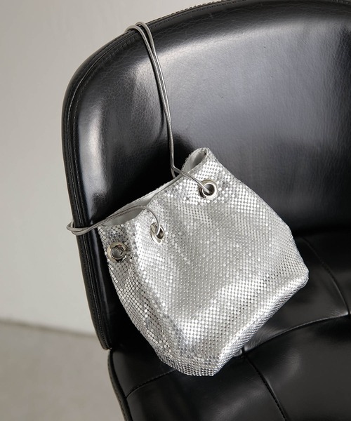 PAPILLONNER（パピヨネ）の「メタルメッシュバッグ/PAPILLONNER/パピヨネ（ショルダーバッグ・レディース・ブラック/シルバー/ゴールド・FREE）」の3枚目の写真