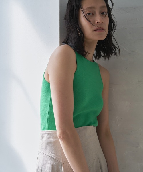 audrey and john wad（オードリーアンドジョンワッド）の「アメリカンスリーブニットタンクトップ -手洗い可-（タンクトップ・レディース・オフホワイト/ブラウン/ブラック/ライトグリーン・FREE）」の4枚目の写真