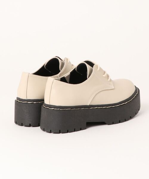 Zipper（ジッパー）の「【Zipper】 厚底レースアップシューズ（ドレスシューズ・レディース・ベージュ/ブラック・L/S/M/LL）」の3枚目の写真