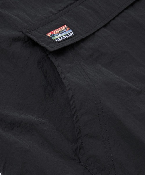 MONO-MART LADY'S（モノマートレディース）の「ナイロン配色ハーフジップアノラックプルオーバー（ブルゾン・レディース・ライトグリーン/アイボリー/ブラック/ピンク/ネイビー・FREE）」の19枚目の写真