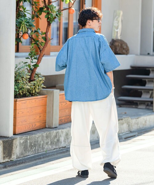 U.S. POLO ASSN.(ユーエスポロアッスン)の「U.S. POLO ASSN./ユーエスポロアッスン/別注ワンポイント刺繍レギュラーカラーシャツ/ストライプシャツ/ユニセックス/オーバーシャツ/デニムシャツ(限定展開)(シャツ/ブラウス・メンズ・グリーン/ホワイト/ネイビー/サックスブルー/ブラック/その他9/チャコールグレー/グレー・SMALL/MEDIUM/LARGE)」の14枚目の写真