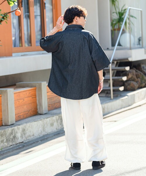 U.S. POLO ASSN.(ユーエスポロアッスン)の「U.S. POLO ASSN./ユーエスポロアッスン/別注ワンポイント刺繍レギュラーカラーシャツ/ストライプシャツ/ユニセックス/オーバーシャツ/デニムシャツ(限定展開)(シャツ/ブラウス・メンズ・グリーン/ホワイト/ネイビー/サックスブルー/ブラック/その他9/チャコールグレー/グレー・SMALL/MEDIUM/LARGE)」の12枚目の写真