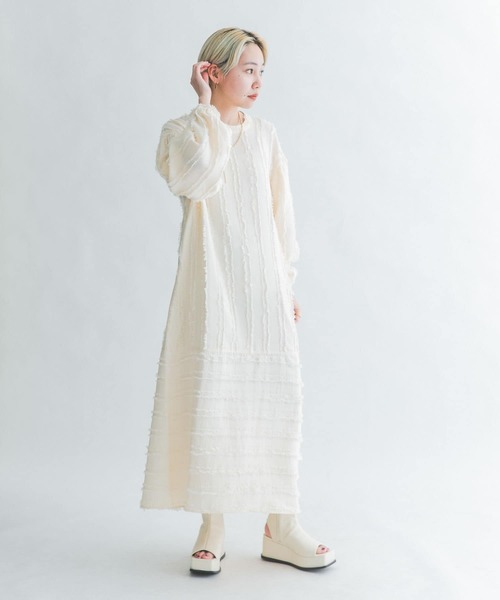 KBF（ケイビーエフ）の「ストレッチブーツサンダル（サンダル・レディース・オフホワイト/ブラック・38/36/37）」の15枚目の写真