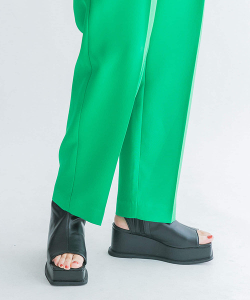 KBF（ケイビーエフ）の「ストレッチブーツサンダル（サンダル・レディース・オフホワイト/ブラック・38/36/37）」の21枚目の写真