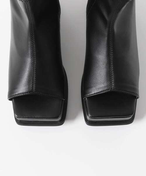 KBF（ケイビーエフ）の「ストレッチブーツサンダル（サンダル・レディース・オフホワイト/ブラック・38/36/37）」の10枚目の写真