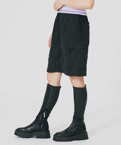 X-girl(エックスガール)の「GATHERED WAIST CARGO SKIRT(スカート・レディース・ブラック/ホワイト/ライトグリーン・S/M)」の14枚目の写真