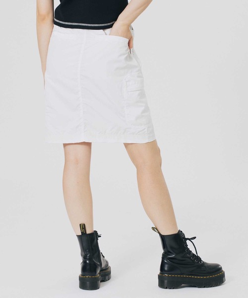 X-girl(エックスガール)の「GATHERED WAIST CARGO SKIRT(スカート・レディース・ブラック/ホワイト/ライトグリーン・S/M)」の17枚目の写真