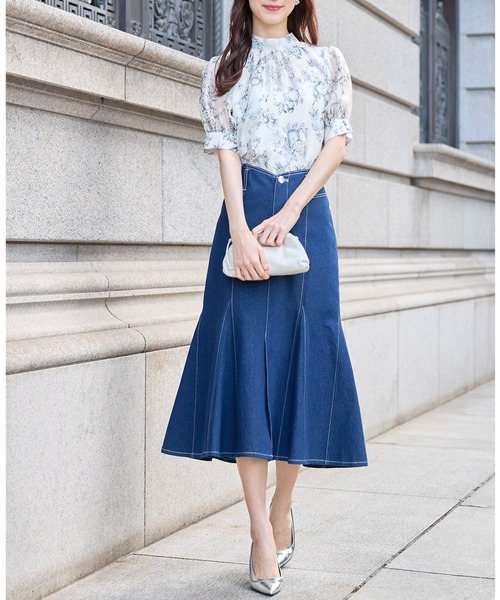 tocco closet（トッコ　クローゼット）の「前後２ＷＡＹボウタイリボントワルドジュイシアーブラウス（シャツ/ブラウス・レディース・ベージュ/ブルー・M）」の21枚目の写真