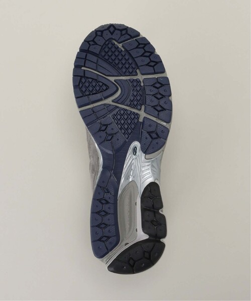 NEW BALANCE（ニューバランス）の「【New Balance / ニューバランス】M2002RX C（スニーカー・メンズ・チャコールグレー・26cm/26.5cm/27cm/27.5cm/28cm）」の11枚目の写真