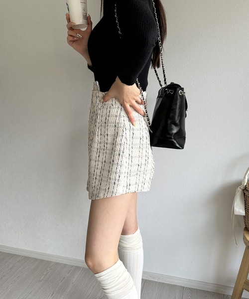 Silly（シリー）の「アシンメトリーツイードハイウエストフェイクスカート（スカート・レディース・ホワイト/ブラック・SMALL/MEDIUM/LARGE）」の5枚目の写真