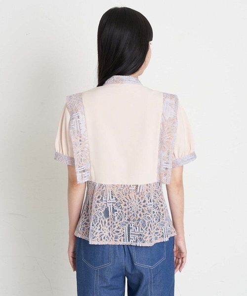 A de a.v.v(アードアー・ヴェ・ヴェ)の「刺繍入りケミカルレースブラウス(シャツ/ブラウス・レディース・ブラック/ベージュ・SMALL/MEDIUM/36/38)」の17枚目の写真