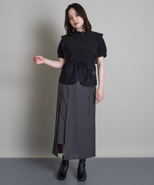 A de a.v.v(アードアー・ヴェ・ヴェ)の「刺繍入りケミカルレースブラウス(シャツ/ブラウス・レディース・ブラック/ベージュ・SMALL/MEDIUM/36/38)」の10枚目の写真