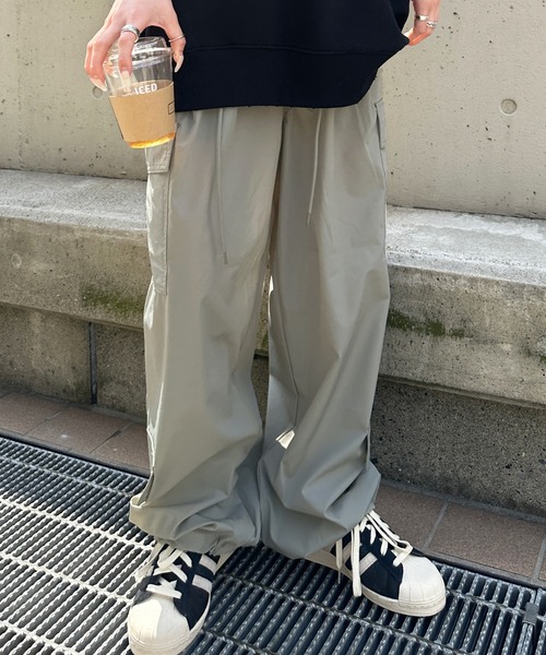 sedacle(セダクル)の「ゆるだぼナイロンカーゴパンツ(カーゴパンツ・メンズ・ブラック/カーキ/グレー・MEDIUM/LARGE/X-LARGE)」の16枚目の写真